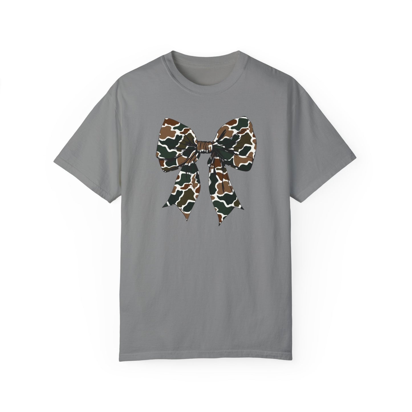 Camo Bow Unisex T-Shirt - Trendy Garment-Dyed Tee