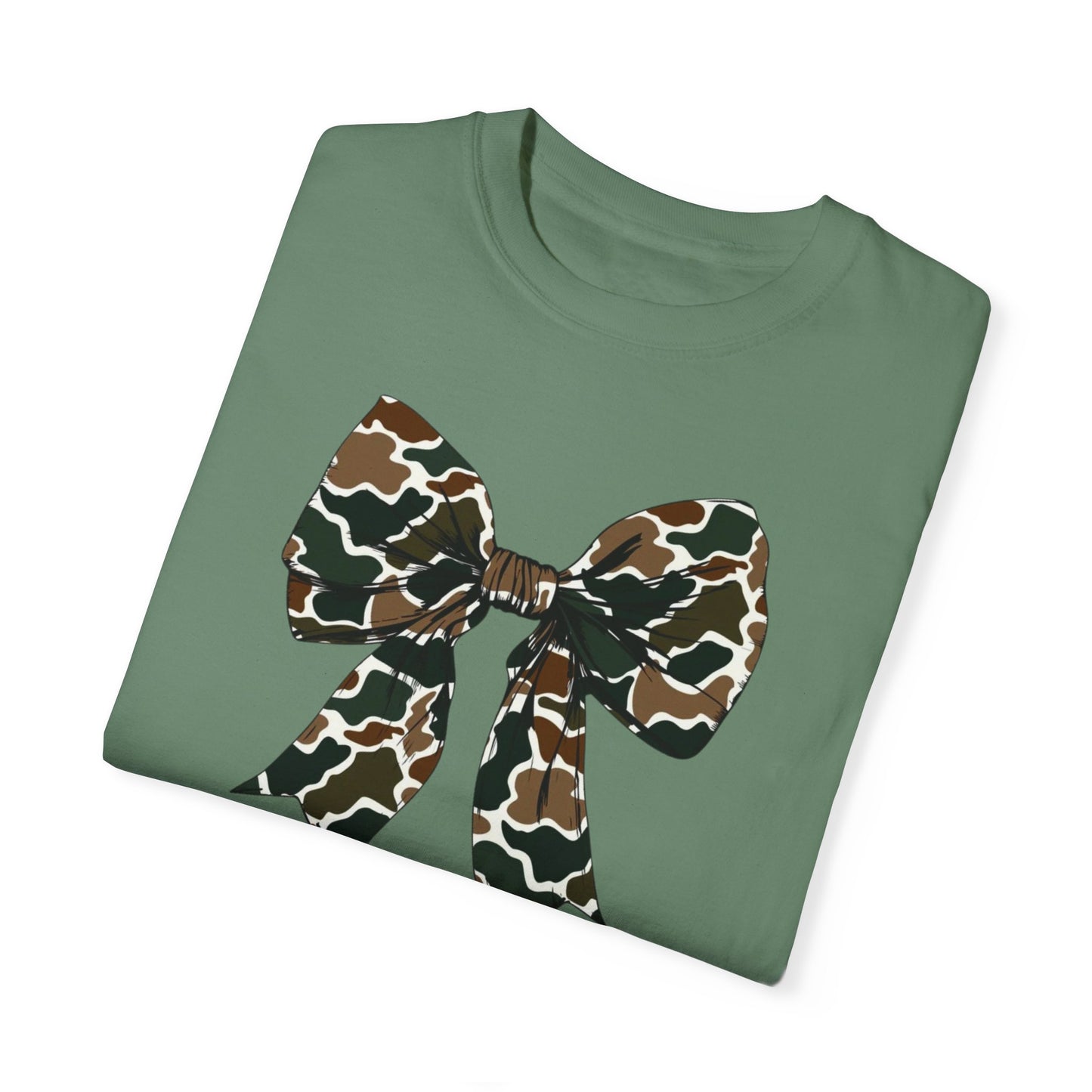 Camo Bow Unisex T-Shirt - Trendy Garment-Dyed Tee