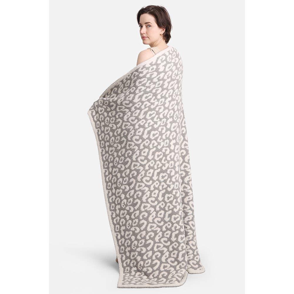 Leopard Patterned Reversible Throw Blanket Sensibling Corp.