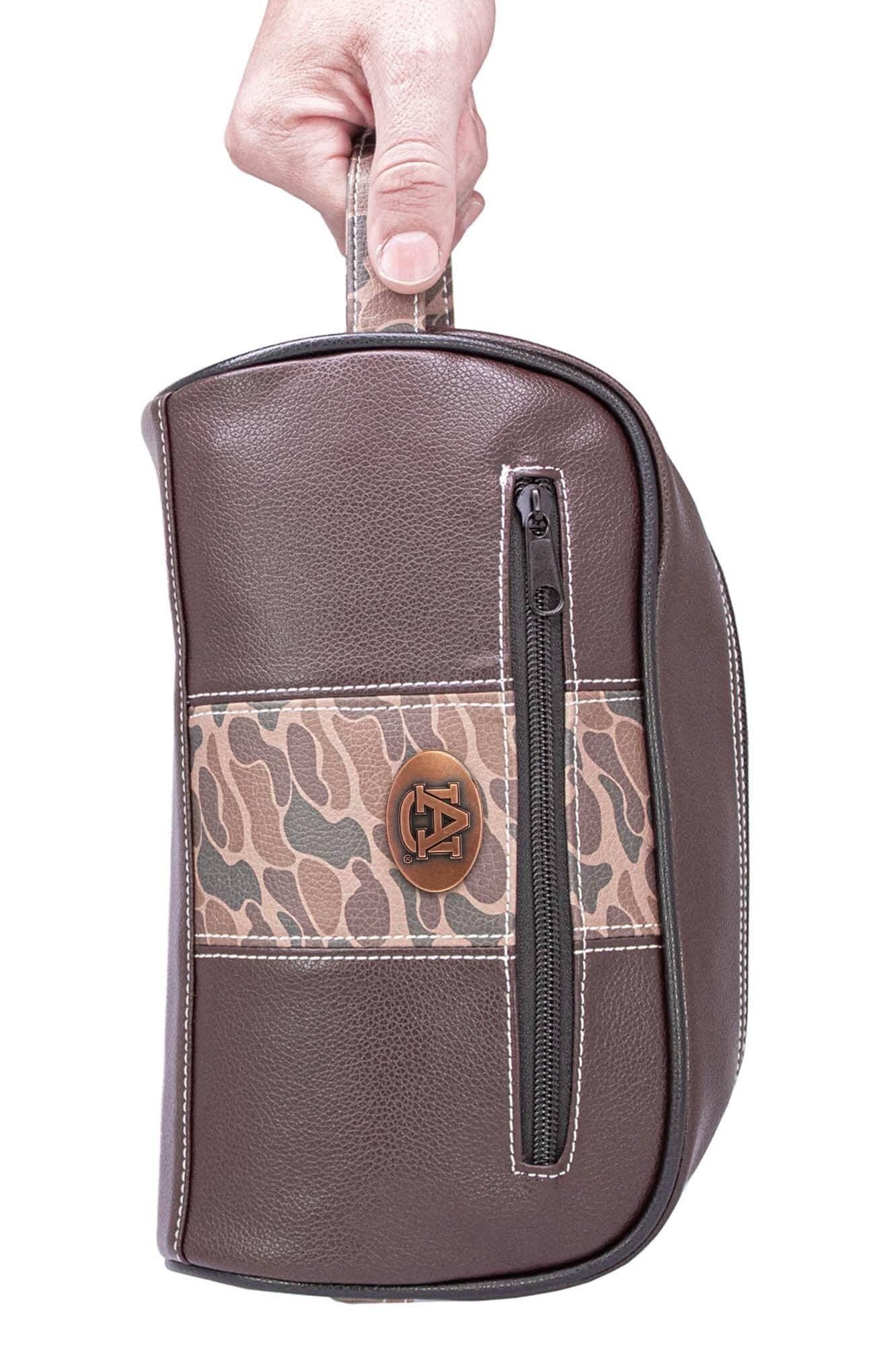 Auburn Tigers Men's Camo Dopp Kit.